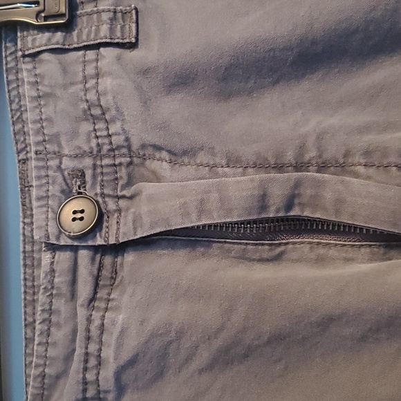 Quicksilver shorts - Picture 2 of 4